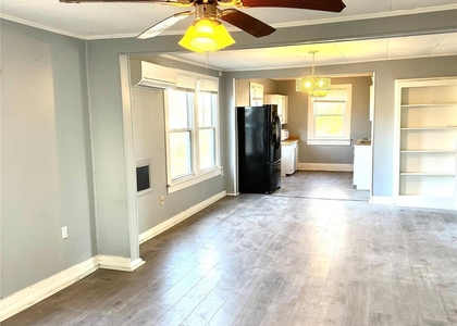 107 Nichols Street - Photo 1