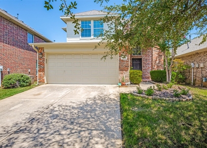 310 Conroe Circle - Photo 1