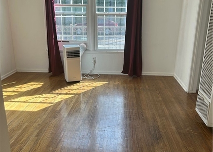 871 N Hoover - Photo 1
