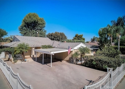 6515 Baird Avenue - Photo 1