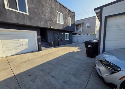 1923 E 6th Street - Photo 1