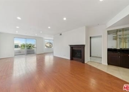 1508 Greenfield Avenue - Photo 1