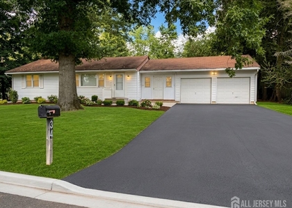 34 Lake Way - Photo 1