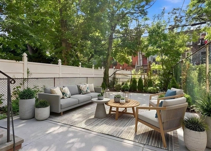204 E 31st Street - Photo 1