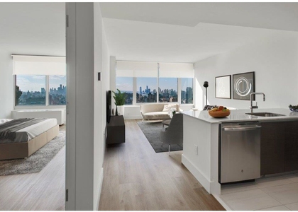315 W 33rd Street - Photo 1