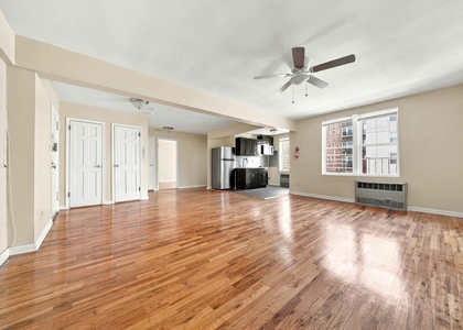 140-60 Beech Avenue - Photo 1