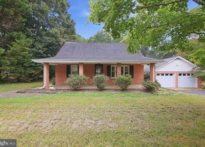 21 Snellings Lane - Photo 1