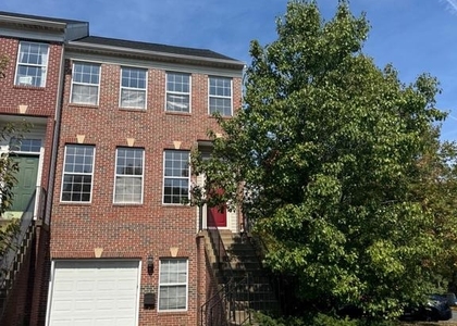 2519 James Monroe Circle - Photo 1