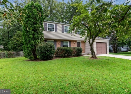 5713 Heming Avenue - Photo 1