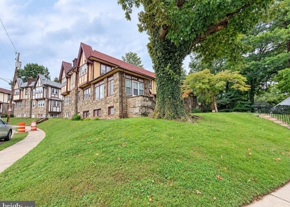 6601 Blakemore - Photo 1