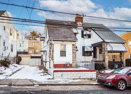213 Heather Road - Photo 1