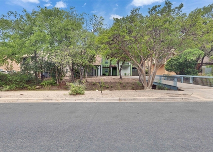 1505 Bridgeway Dr - Photo 1