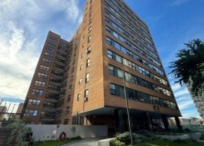 6118 N Sheridan Road - Photo 1