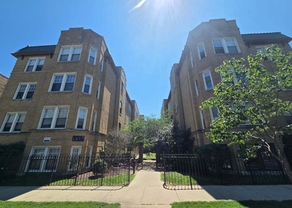 1621 W Farwell Avenue - Photo 1