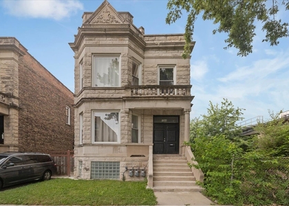 1944 S Springfield Avenue - Photo 1