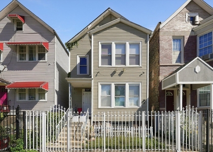 5135 S Wood Street - Photo 1