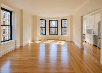 350 West 37th Street - Photo 1