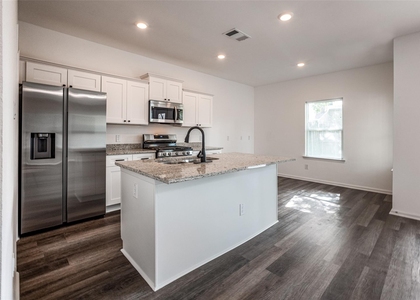 12721 Plummersville Street - Photo 1
