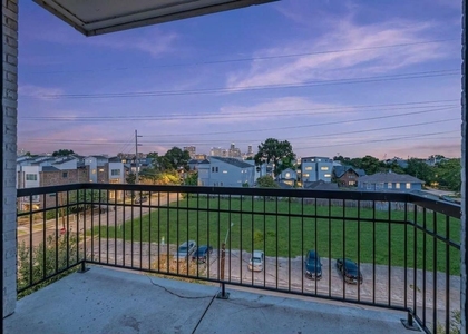 1508 Blodgett Street - Photo 1
