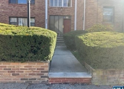 911 Teaneck - Photo 1