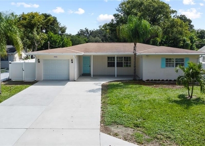 9931 110th Street - Photo 1