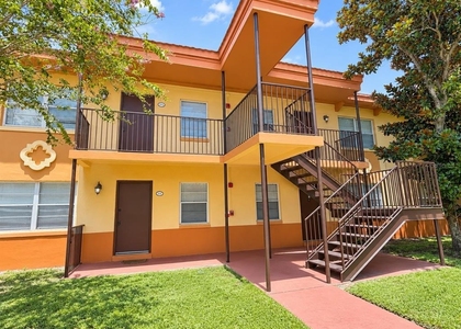 715 Wyman Court - Photo 1