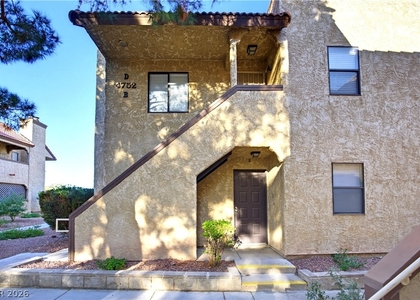 4752 Obannon Drive - Photo 1
