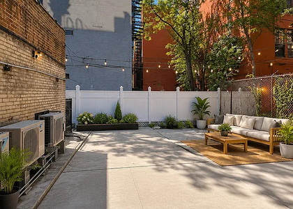 435 Dekalb Avenue - Photo 1