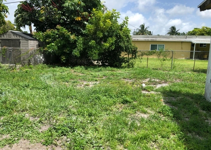 505 N 20th Avenue - Photo 1