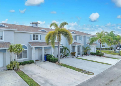 4734 Sw 13th Place - Photo 1