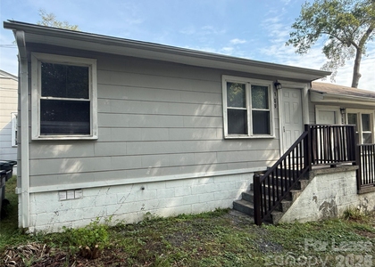 100 E Bradley Street - Photo 1