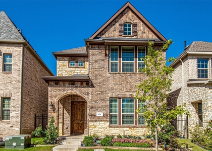 636 Courtyard Lane - Photo 1