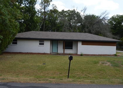 501 E 2nd Street - Photo 1