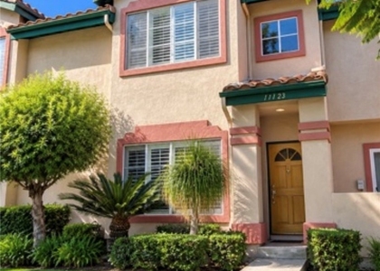 11123 Barnwall Street - Photo 1