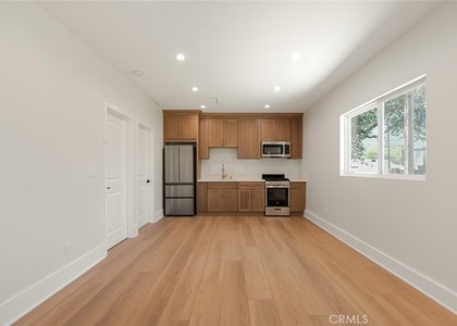3122 Altura - Photo 1