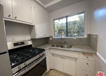 228 Idaho Avenue - Photo 1