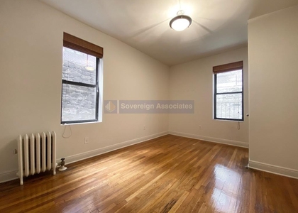 615 Fort Washington Avenue - Photo 1