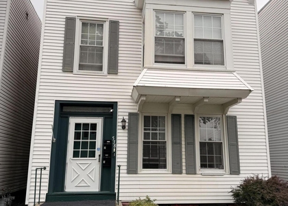 538 7th Avenue - Photo 1