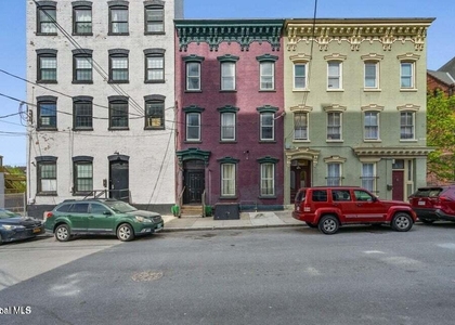 3 Sherman Street - Photo 1
