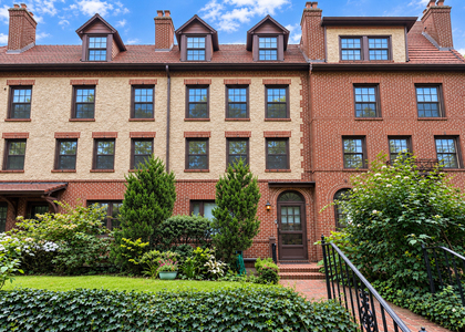 172 Burns Street - Photo 1