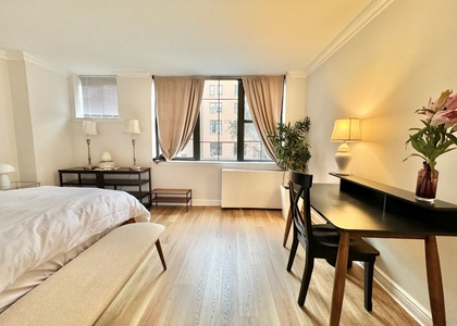 222 W 14th Street - Photo 1