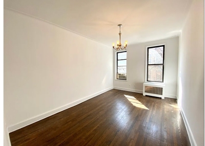 51 7th Avenue S - Photo 1