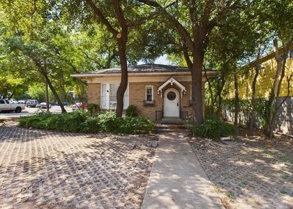 1101 W 22 1/2 St - Photo 1