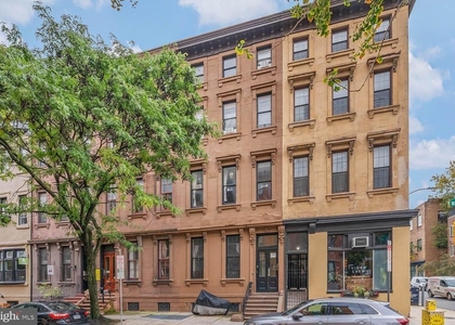 1536 Pine Street - Photo 1