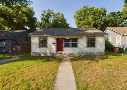 713 Harris Ave - Photo 1