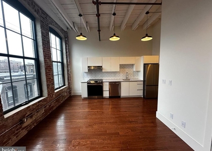 1801 N Howard Street - Photo 1
