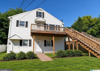 1324 Marlow Street - Photo 1