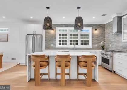 167 Chelsea Avenue - Photo 1