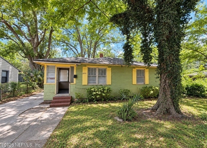 2052 W 17th Street - Photo 1