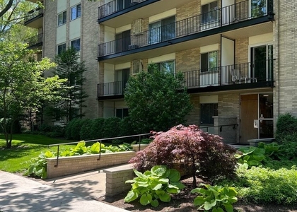 828 Oakton Street - Photo 1